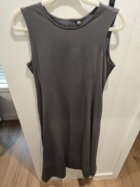 Uniqlo Sleeveless Midi Dress - Charcoal